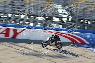 media/Jan-21-2022-Fastrack Riders (Fri) [[90b5309cc6]]/Level 2/Session 1 Front Straight/